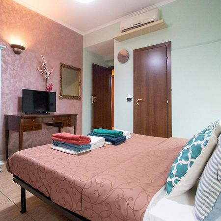 B&B Colorful Suite Yard Рим Екстериор снимка