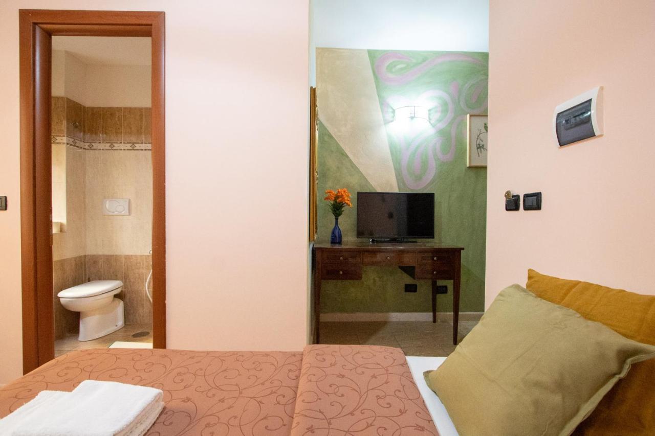 B&B Colorful Suite Yard Рим Екстериор снимка