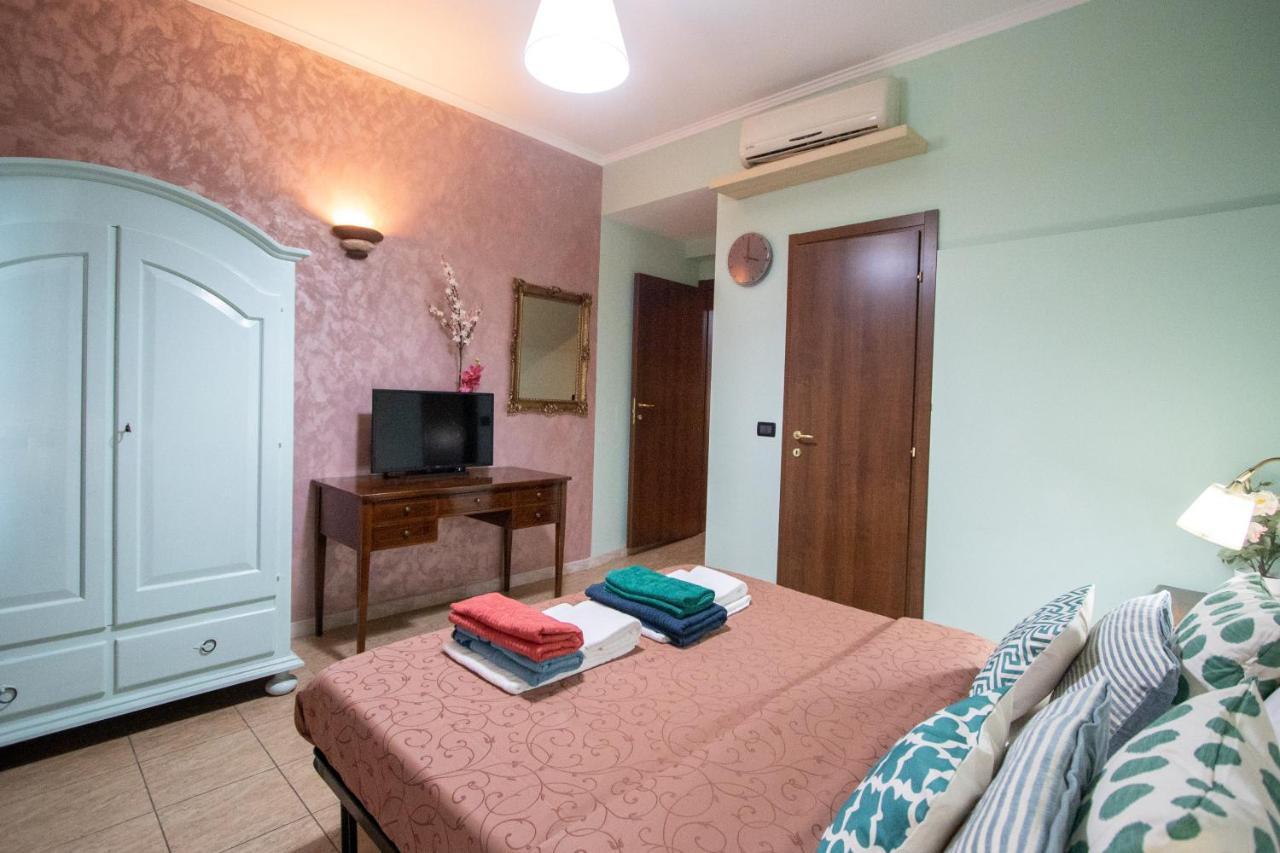 B&B Colorful Suite Yard Рим Екстериор снимка