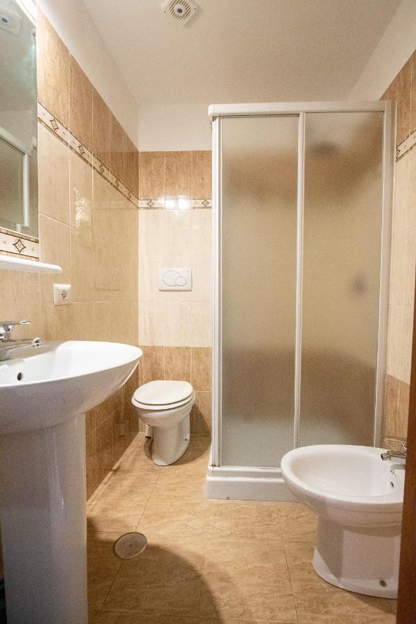 B&B Colorful Suite Yard Рим Екстериор снимка