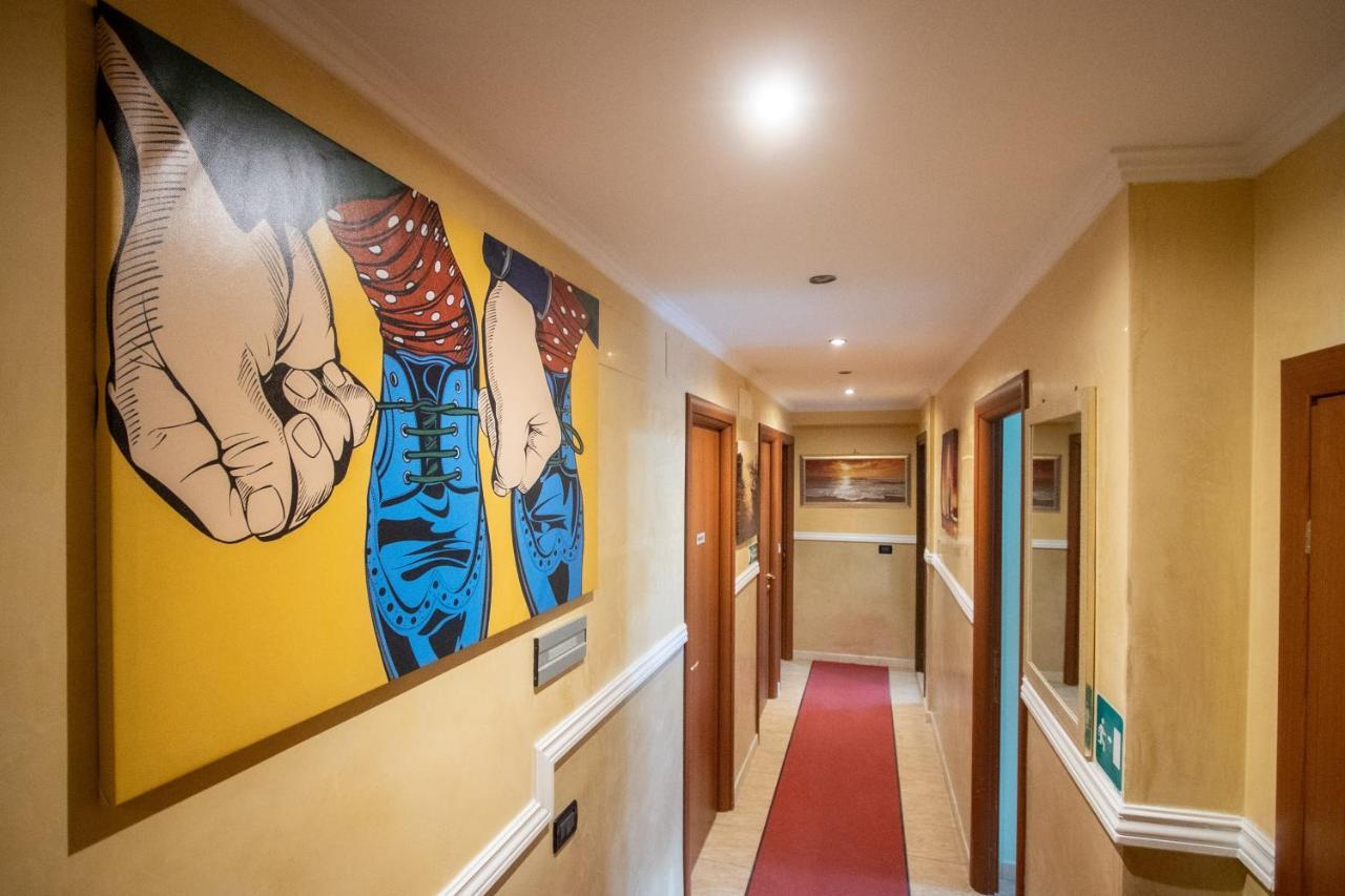 B&B Colorful Suite Yard Рим Екстериор снимка